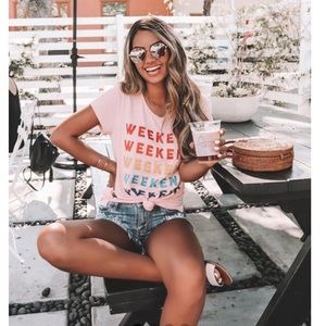 Francesca’s Graphic Tee Size L